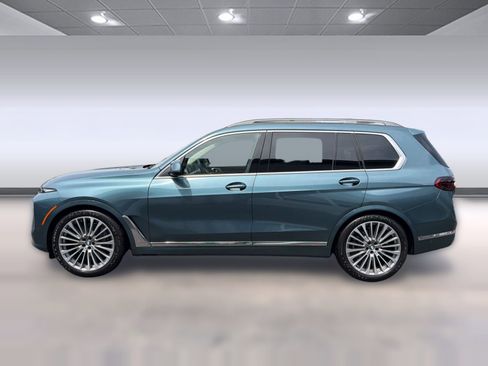 Used 2026 BMW X7 xDrive40i AWD/4WD image 2