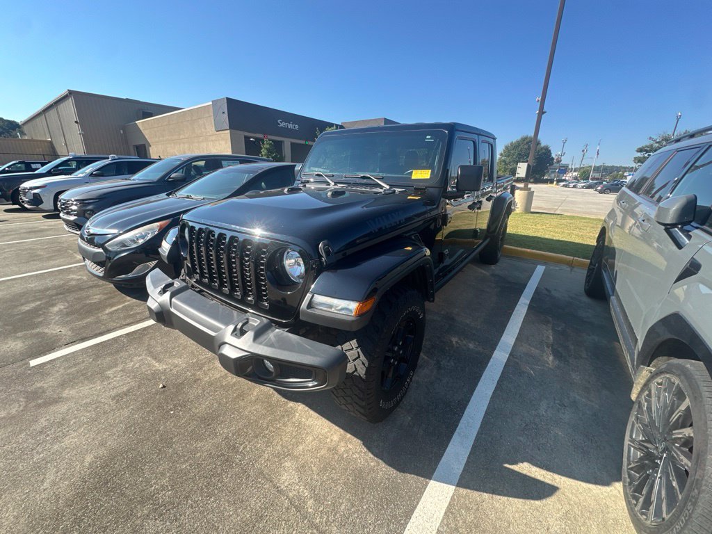 Used 2021 Jeep Gladiator Sport AWD/4WD image 2