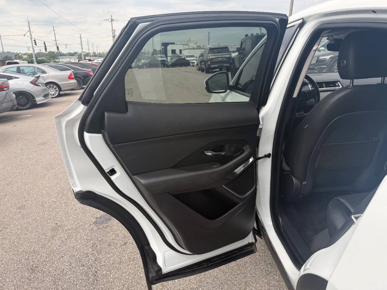 Used 2018 Jaguar E-PACE S AWD/4WD image 11