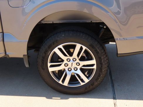 Used 2017 Ford F150 XLT w/ Equipment Group 302A Luxury image 17