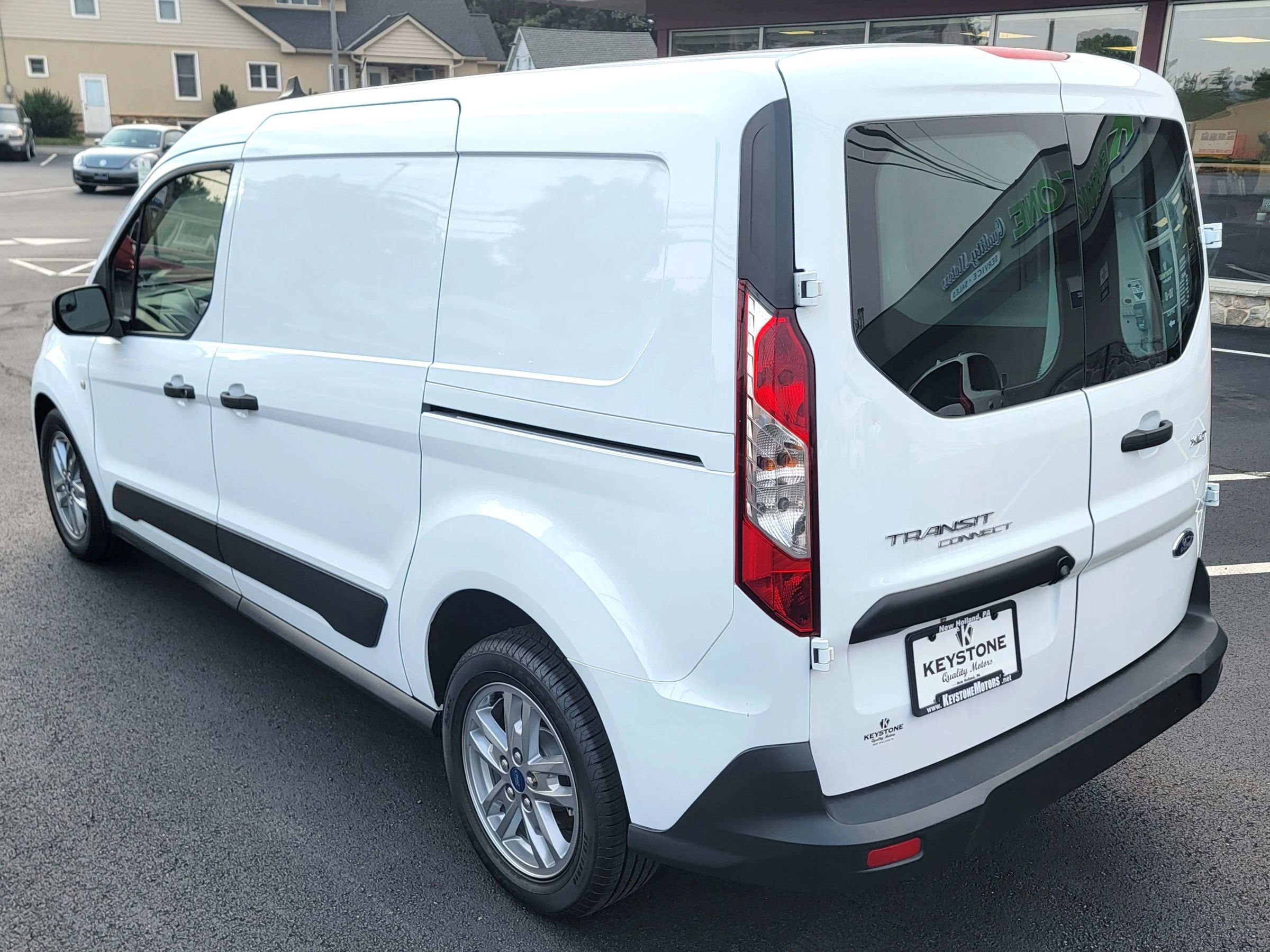 Used 2023 Ford Transit Connect XLT FWD image 7