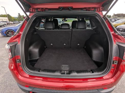 Used 2025 Jeep Compass Trailhawk AWD/4WD image 27