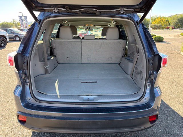 Used 2015 Toyota Highlander Plus AWD/4WD image 7