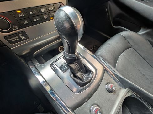 Used 2013 INFINITI G37 Journey w/ Premium Pkg image 29