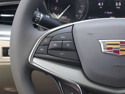 New 2026 Cadillac XT5 Premium Luxury FWD image 19