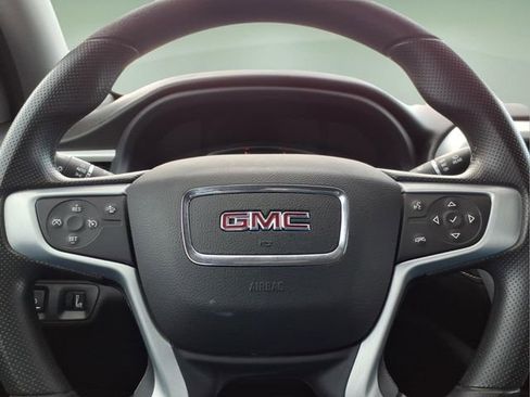 Used 2023 GMC Acadia SLE w/ Driver Convenience Package image 31