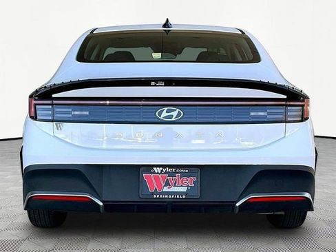 Used 2026 Hyundai Sonata SE FWD image 5