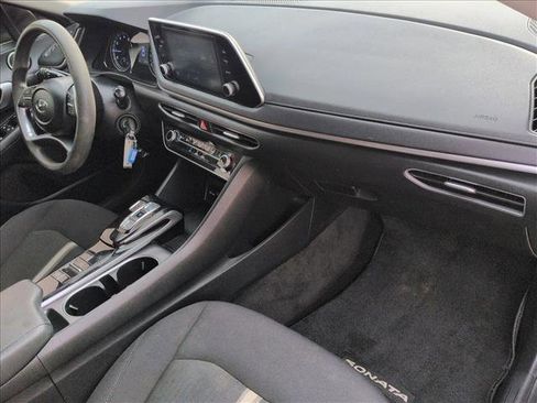 Used 2022 Hyundai Sonata SE image 21