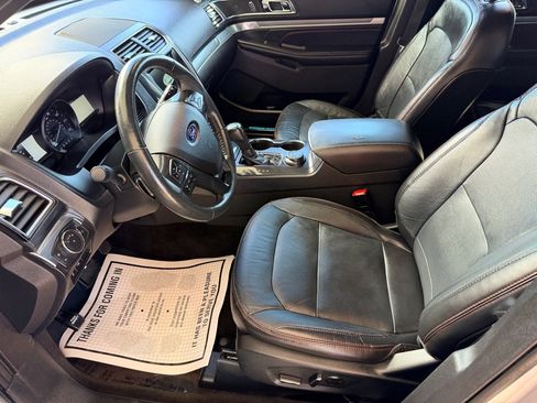 Used 2018 Ford Explorer Sport image 6
