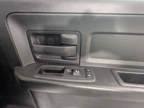 Used 2017 RAM 1500 Express image 35