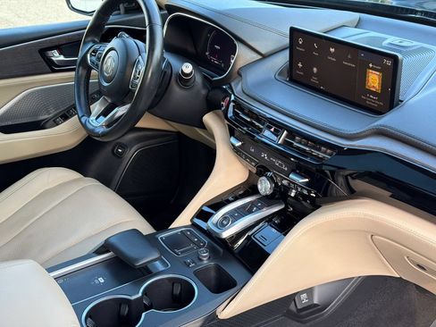 Used 2023 Acura MDX SH-AWD w/ Advance Package image 9