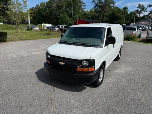 Used 2016 Chevrolet Express 2500 RWD image 30