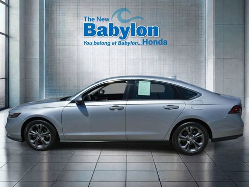 Used 2023 Honda Accord EX image 2