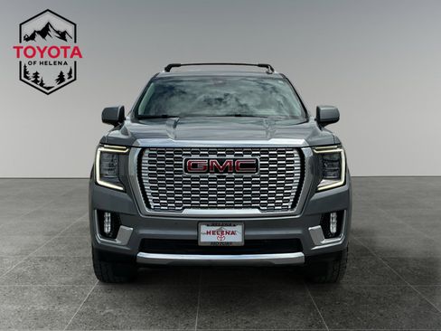 Used 2022 GMC Yukon XL Denali AWD/4WD image 8