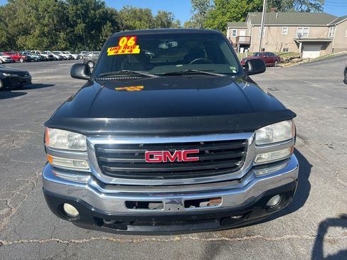 Used 2006 GMC Sierra 1500 SLE w/ Light Duty Power Package AWD/4WD image 3