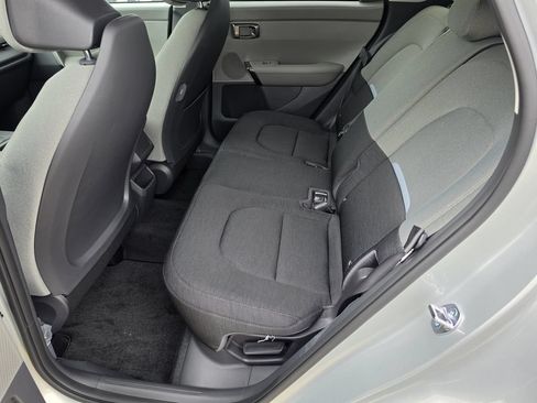 New 2027 Kia Seltos S FWD image 16
