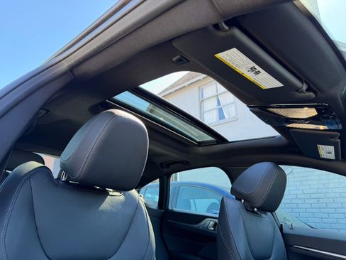 Used 2023 BMW i4 eDrive40 w/ M Sport Package image 34