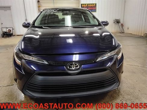 Used 2023 Toyota Corolla LE image 7