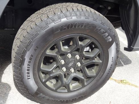 Used 2025 Ford F150 XLT w/ Equipment Group 301A Standard image 13