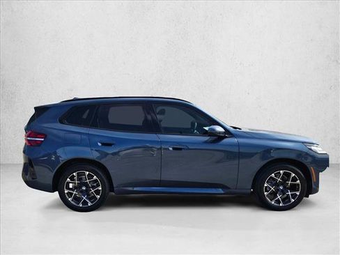 Certified 2026 BMW X3 xDrive30i w/ M Sport Package AWD/4WD image 4