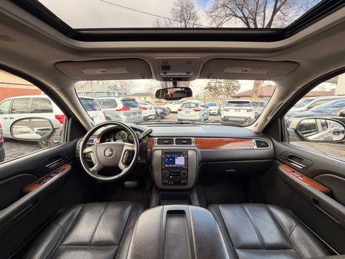 Used 2008 GMC Yukon 4WD Hybrid image 2