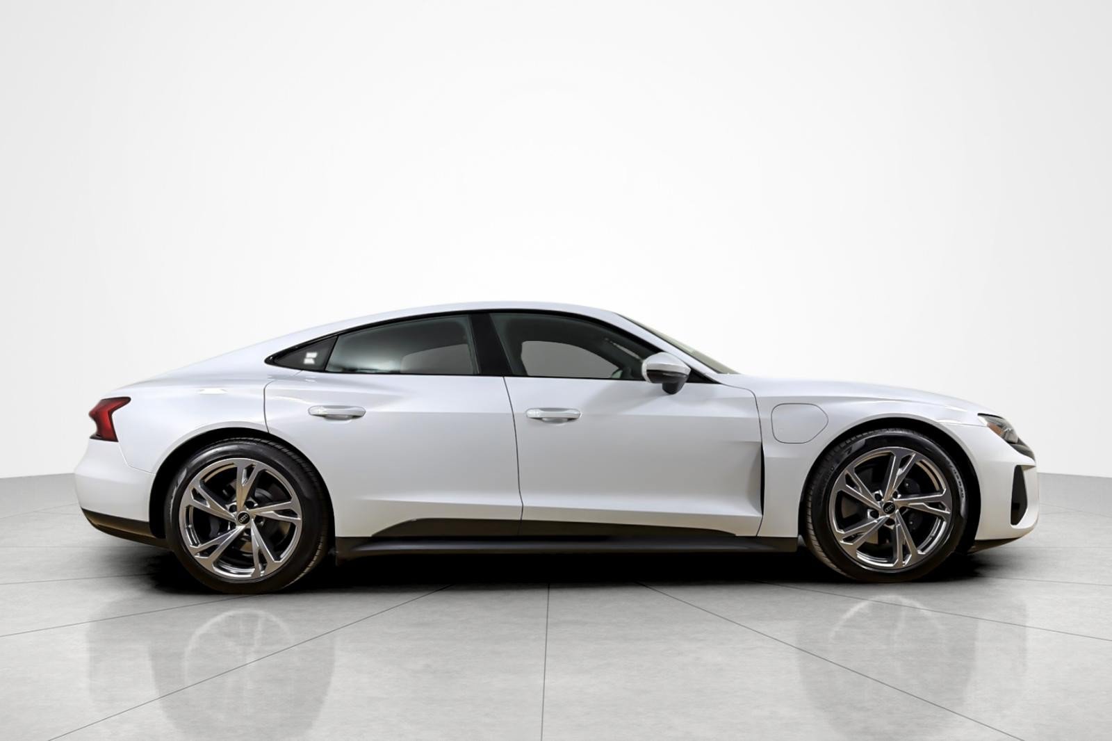Used 2024 Audi e-tron GT Premium Plus w/ Executive Package AWD/4WD image 6
