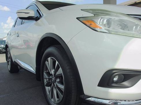 Used 2016 Nissan Murano SV AWD/4WD image 19