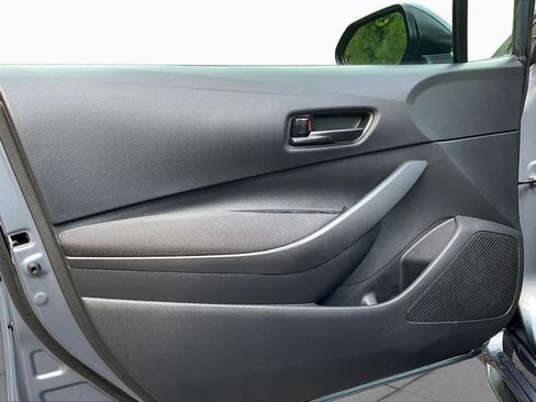 Used 2026 Toyota Corolla LE FWD image 21