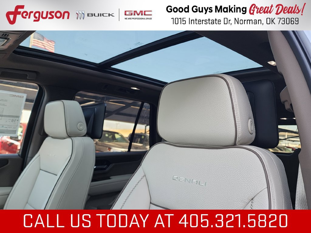 New 2027 GMC Yukon Denali w/ Denali Reserve Package AWD/4WD image 16