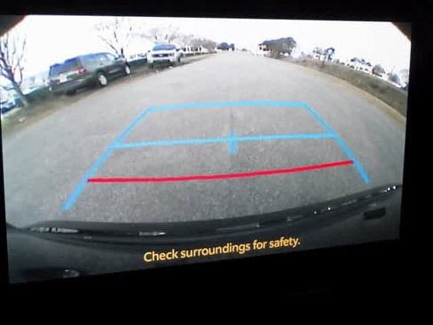 Used 2025 Toyota Corolla LE image 19