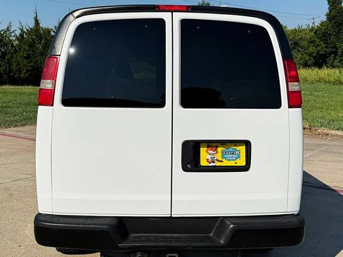 Used 2016 Chevrolet Express 3500 LS RWD image 5