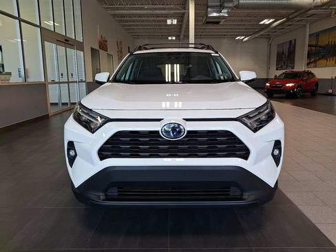 Used 2023 Toyota RAV4 AWD Hybrid image 2