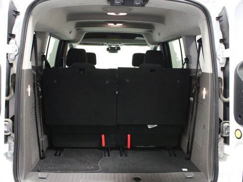 Used 2019 Ford Transit Connect XLT image 15