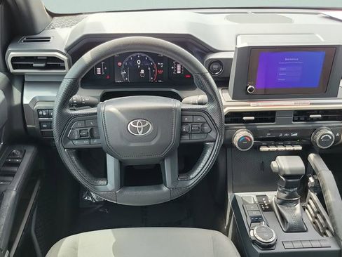 Certified 2025 Toyota Tacoma SR5 AWD/4WD image 12