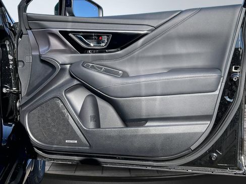 Certified 2025 Subaru Outback Touring w/ Popular Package #2 image 18