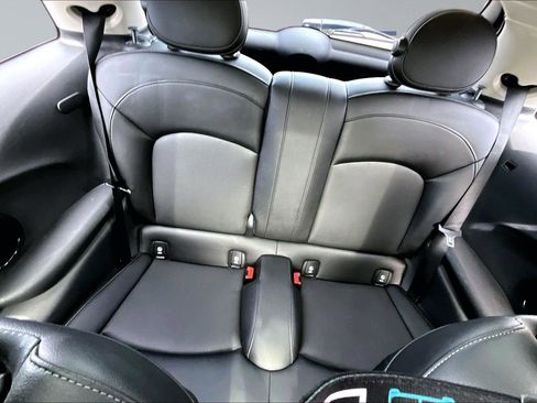 Used 2016 MINI Cooper S image 24