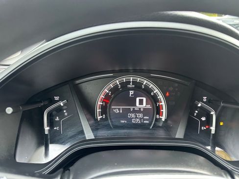 Used 2018 Honda CR-V LX image 13