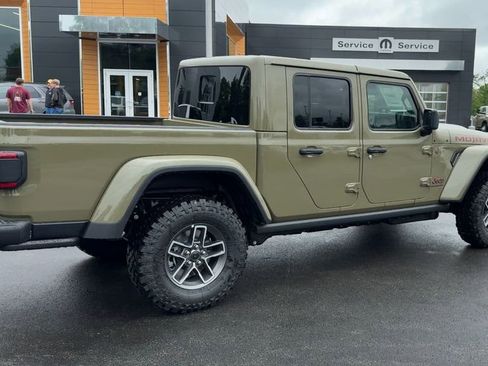New 2026 Jeep Gladiator Mojave AWD/4WD image 7