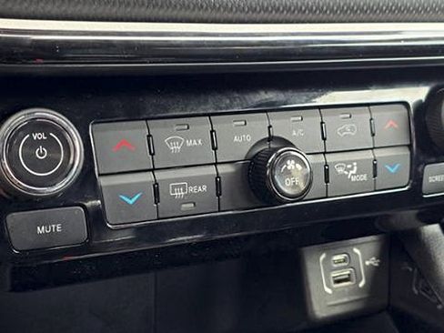 Used 2022 Jeep Compass Trailhawk image 29