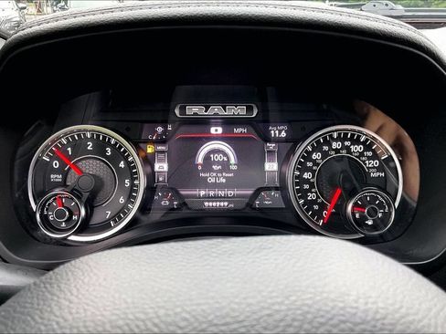 Used 2023 RAM 1500 Laramie AWD/4WD image 10