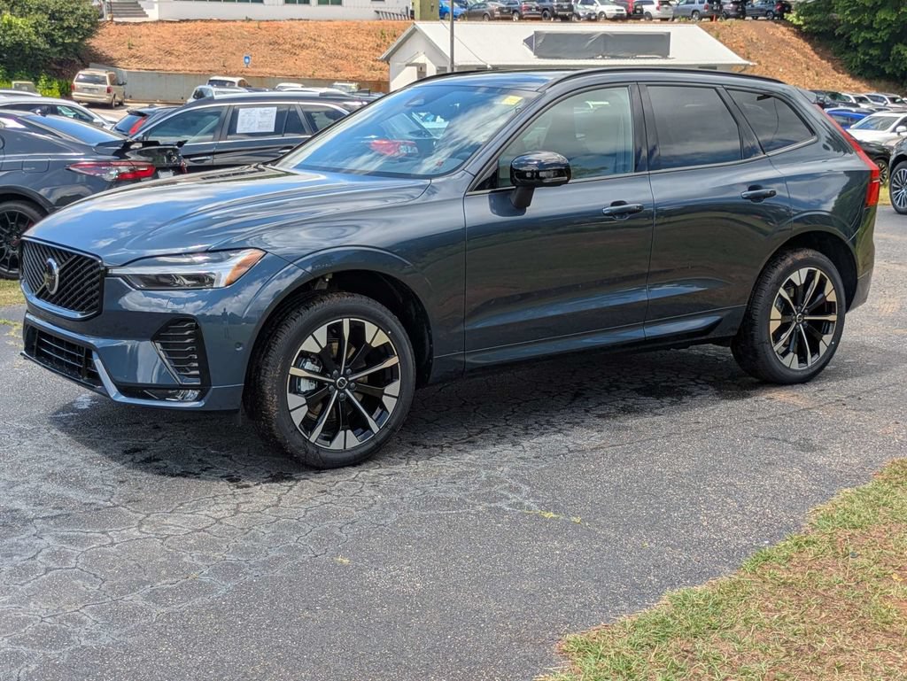 Used 2026 Volvo XC60 B5 Plus w/ Protection Package Premier AWD/4WD image 8
