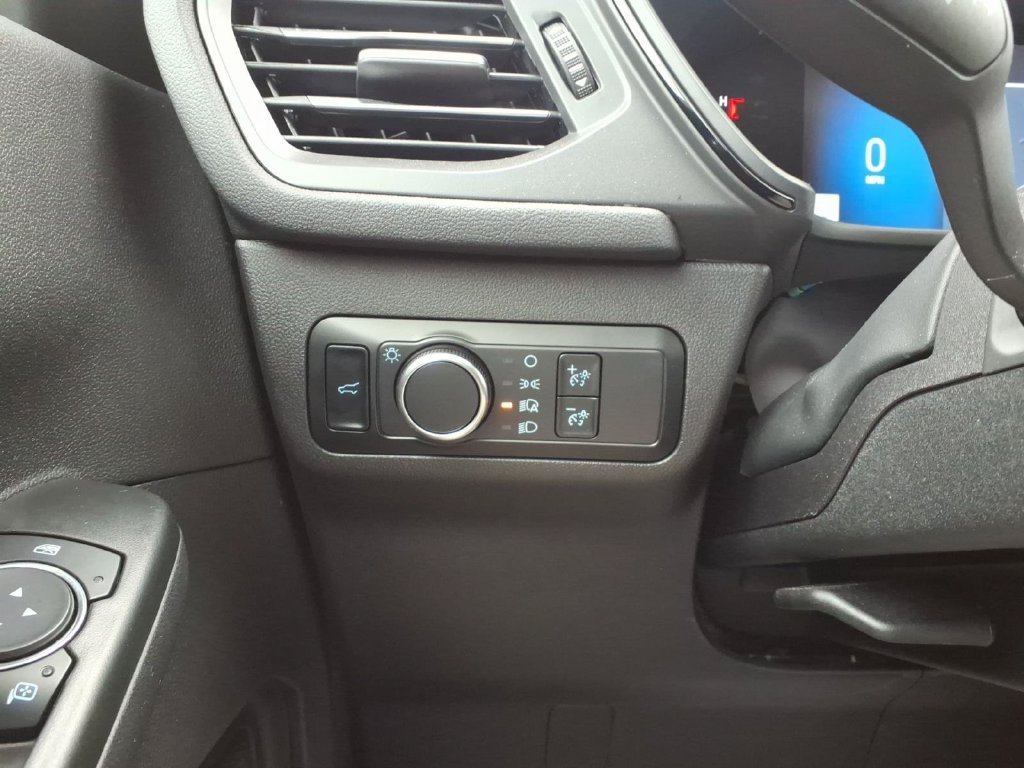 Certified 2024 Ford Escape ST-Line w/ Tech Pack #1 FWD image 16