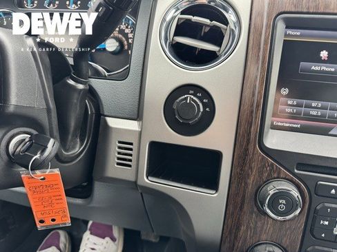 Used 2014 Ford F150 Lariat image 18