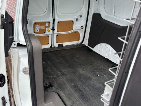 Used 2020 Ford Transit Connect XL image 12