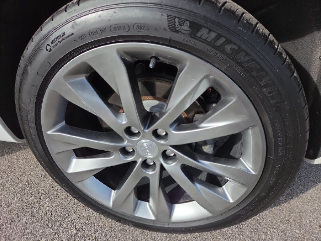 Used 2021 Buick Envision Avenir w/ Technology Package II AWD/4WD image 31