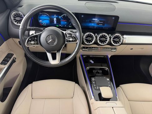 Used 2023 Mercedes-Benz EQB 300 4MATIC image 14