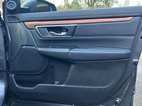 Used 2021 Honda CR-V Touring image 25
