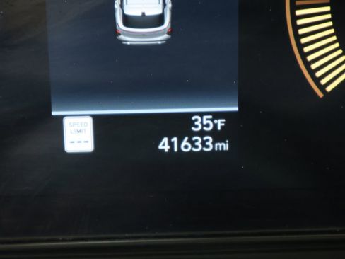 Used 2024 Hyundai Kona SEL image 35