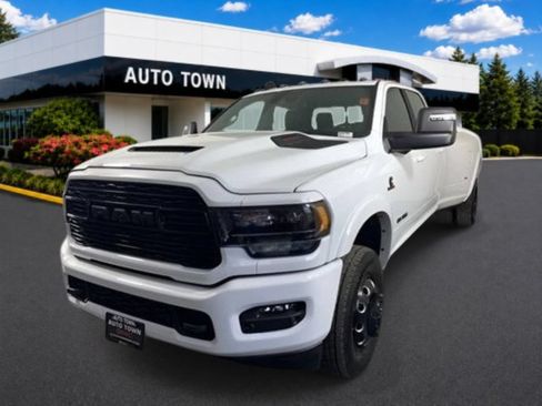 Used 2024 RAM 3500 Limited w/ Night Edition AWD/4WD image 1