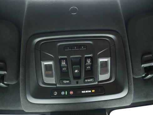 Used 2025 GMC Sierra 3500 Denali Ultimate image 24